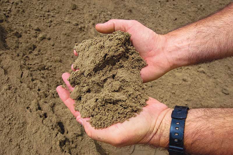 Видове пясък и баластра, използвани в строителството